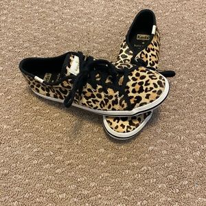 Big girls Kate Spade leopard sneakers